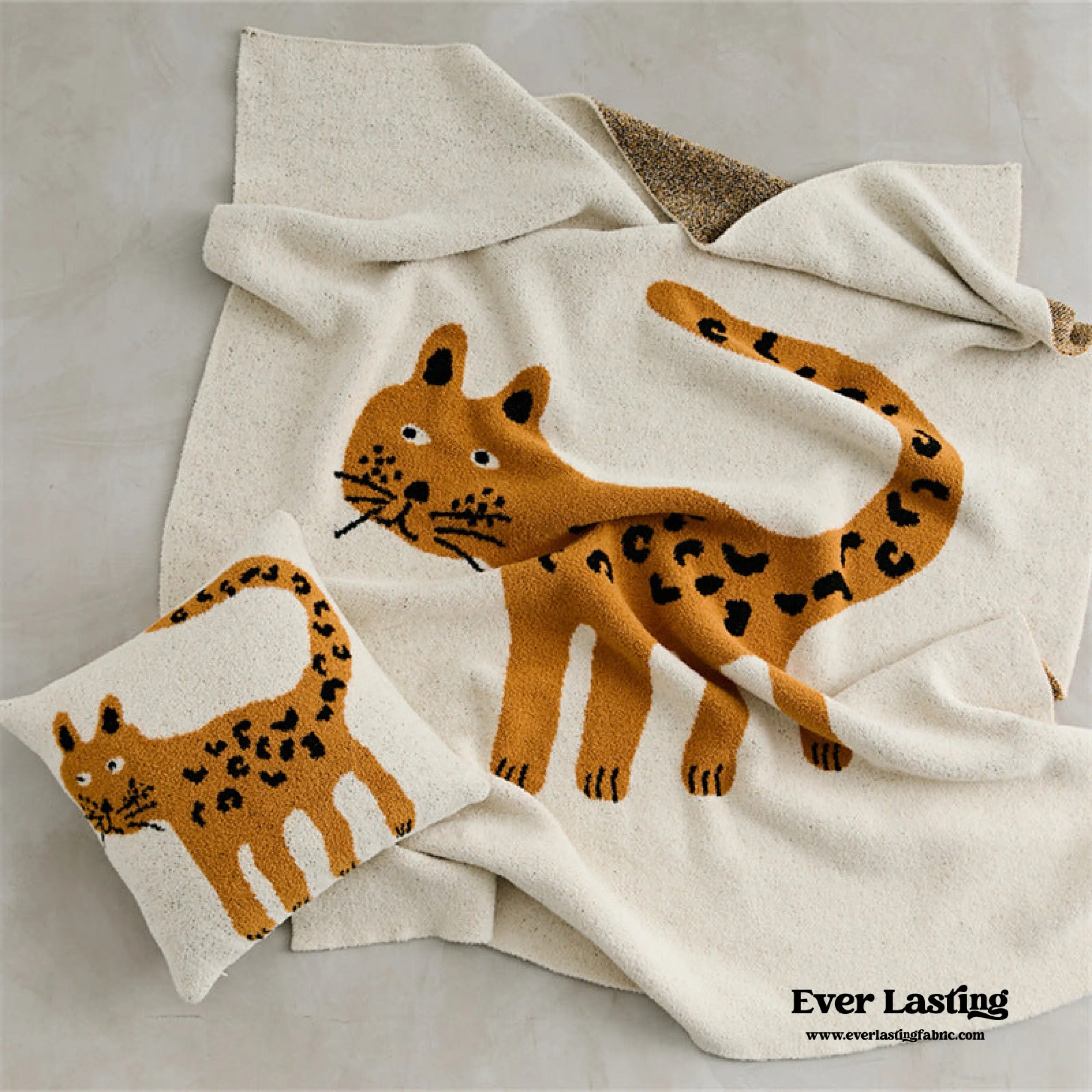 Cozy Tiger Blanket & Matching Pillow Set