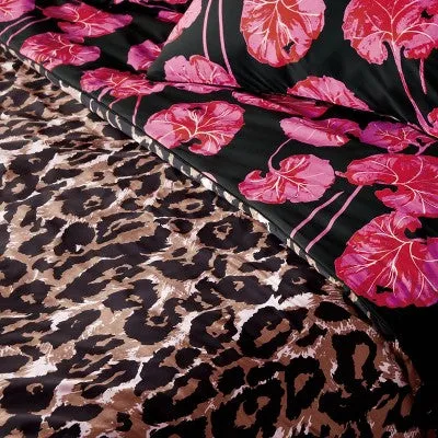 Leopard/Geranium Leaf Reversible Twin Comforter - DVF