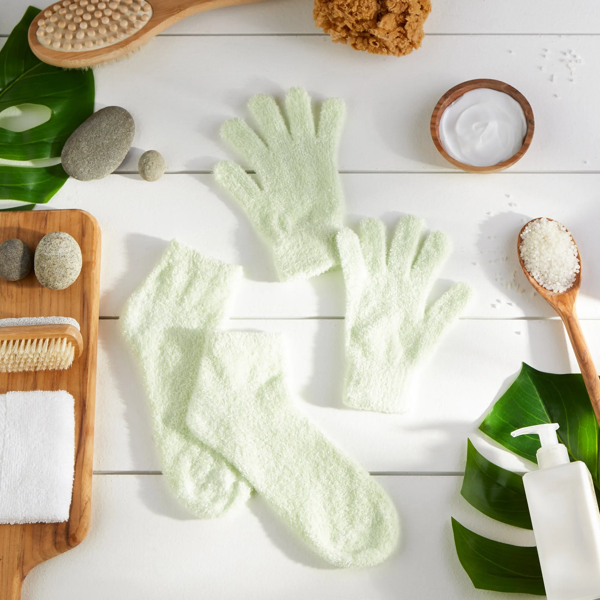 Spa Socks And Gloves Set Aloe Infused Mint