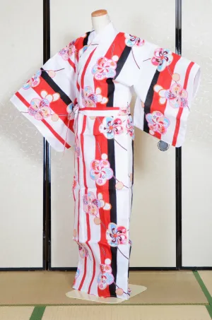 Yukata for indoor use / Ume :EM006-White